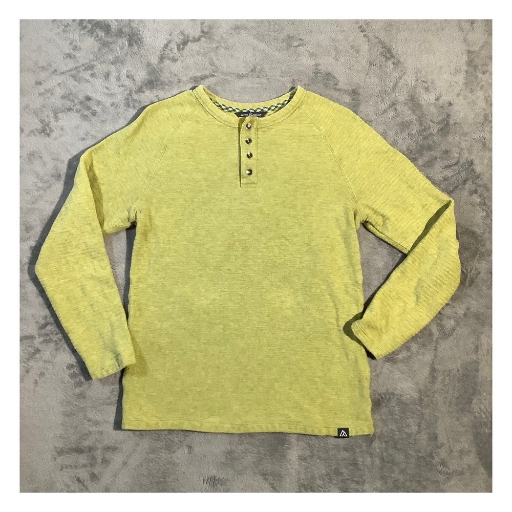 Alpine Design Men's Green Henley‎ Sweater Medium